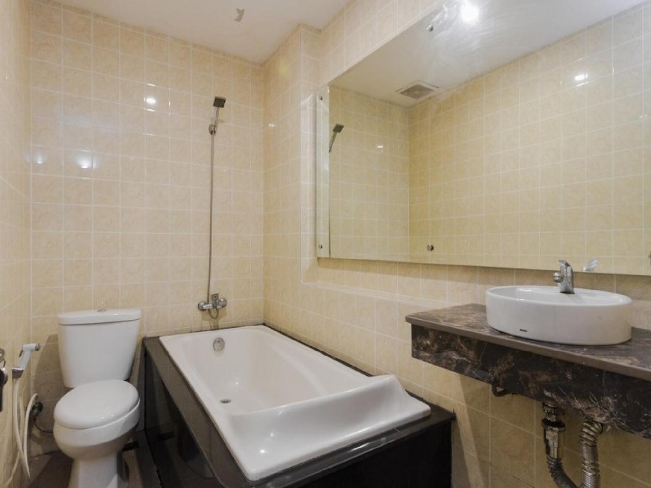 เรดดอร์ซ พลัส แอท บูเลอวาร์ด ปานักกูกัง Hotel มากาซาร์ ภายนอก รูปภาพ